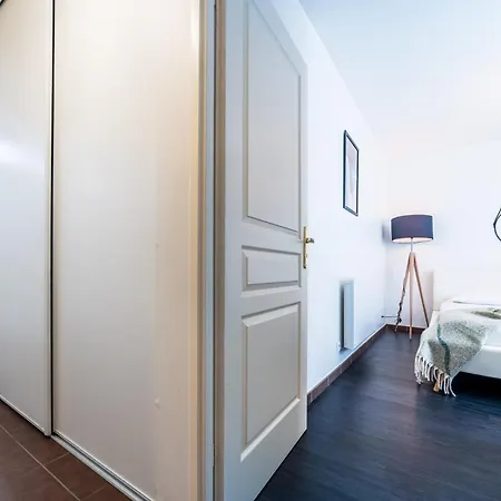 Apartmán Lebailly - Private Parking - 10min - Early Checkin Possible *